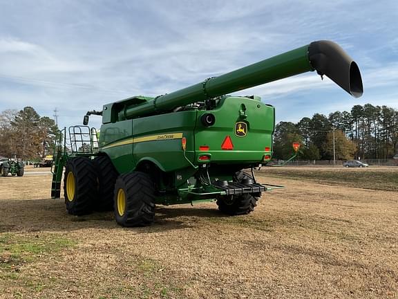 Image of John Deere S780 equipment image 2