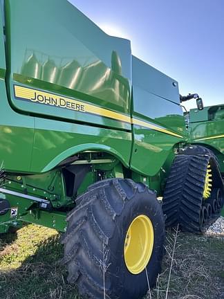 Image of John Deere S780 equipment image 3