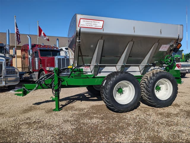 Image of John Deere S780 equipment image 1