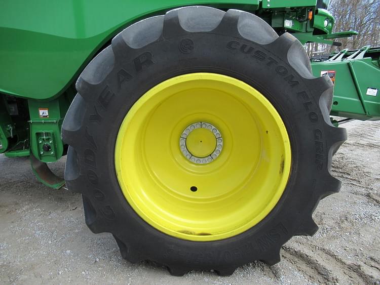 Main image John Deere S780 11