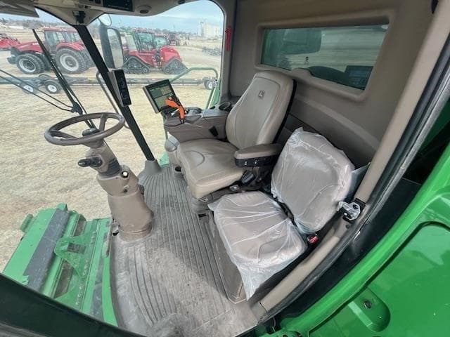 Image of John Deere S780 equipment image 4