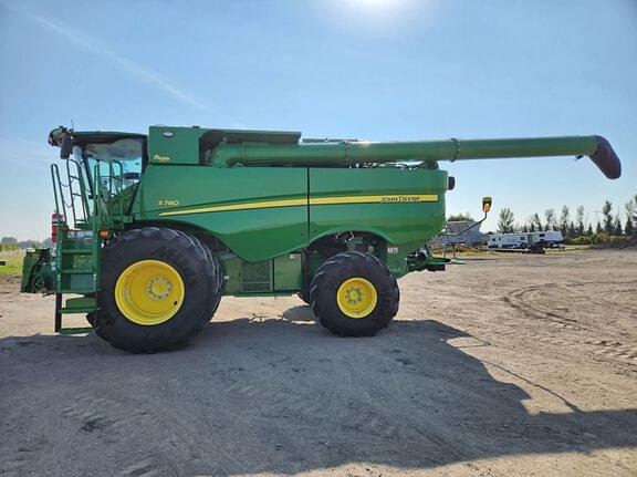 Image of John Deere S780 equipment image 1