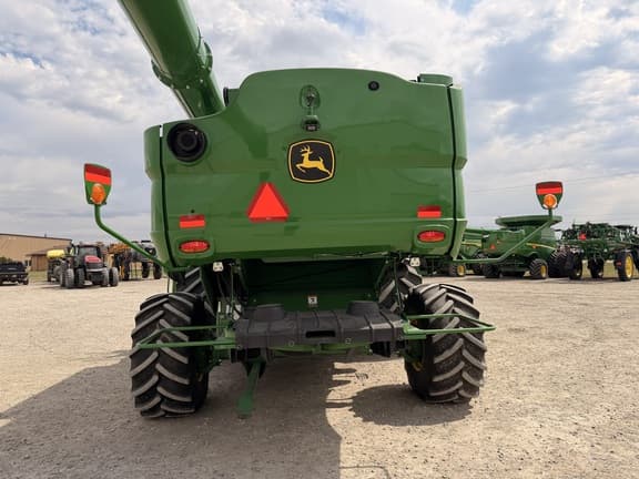 Image of John Deere S780 equipment image 3