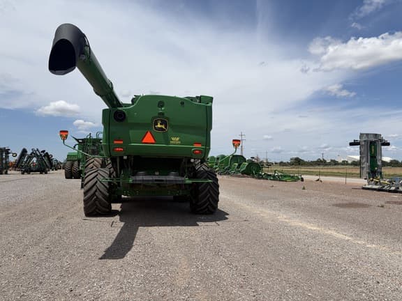 Image of John Deere S780 equipment image 3