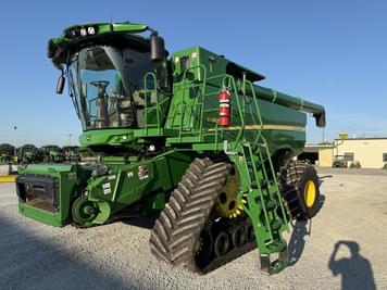 Main image John Deere S780