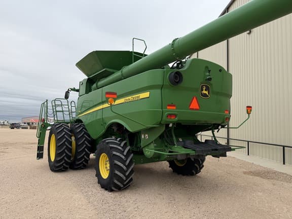 Image of John Deere S780 equipment image 2