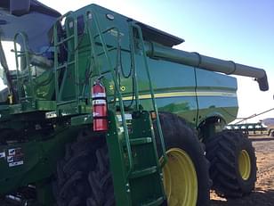 Main image John Deere S780 1