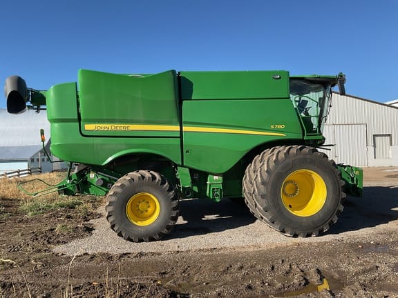 2023 John Deere S780 Equipment Image0