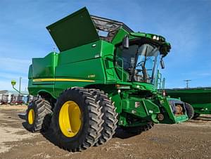 2023 John Deere S780 Image