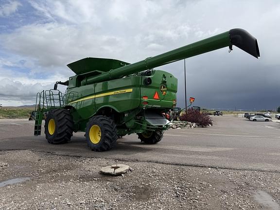 Image of John Deere S780 equipment image 2