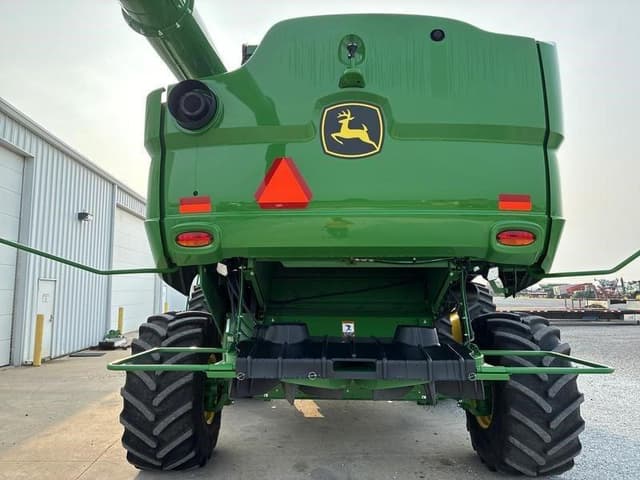 Image of John Deere S780 equipment image 3