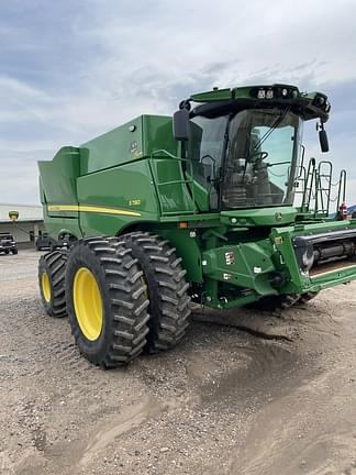 Image of John Deere S780 equipment image 1