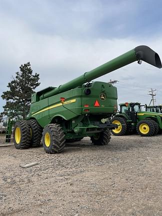 Image of John Deere S780 equipment image 3