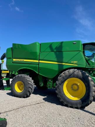 Image of John Deere S780 equipment image 3
