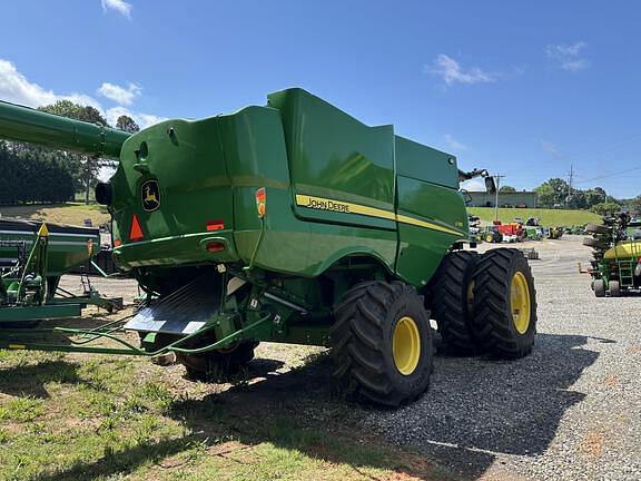 Image of John Deere S780 equipment image 1