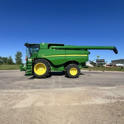 Image of John Deere S780 Primary image