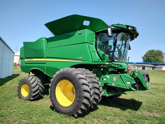Image of John Deere S780 equipment image 1