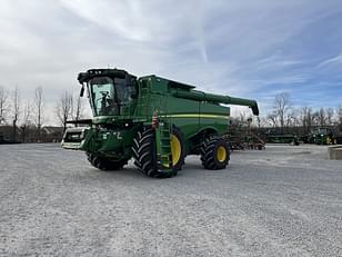 Main image John Deere S780 0