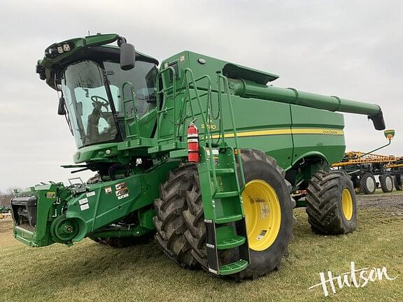 Image of John Deere S780 equipment image 1