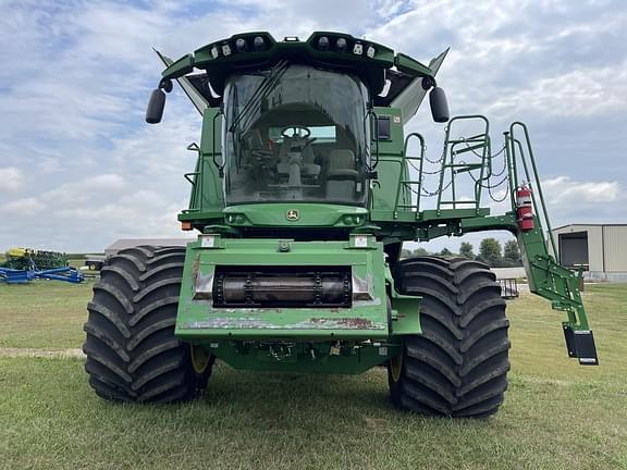 Image of John Deere S780 equipment image 2