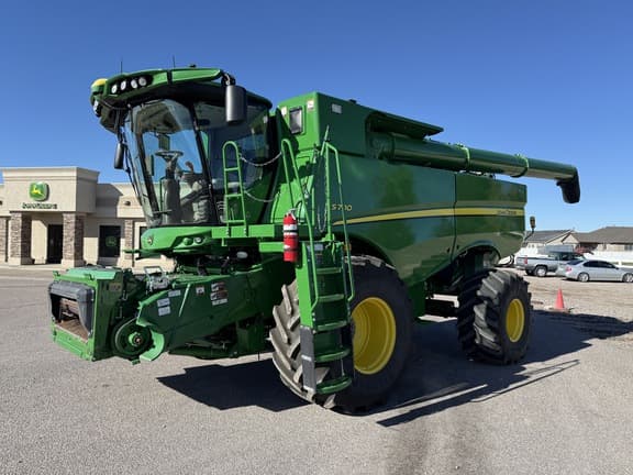 Image of John Deere S780 Primary image