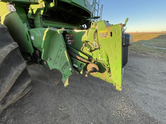 Image of John Deere S780 equipment image 3