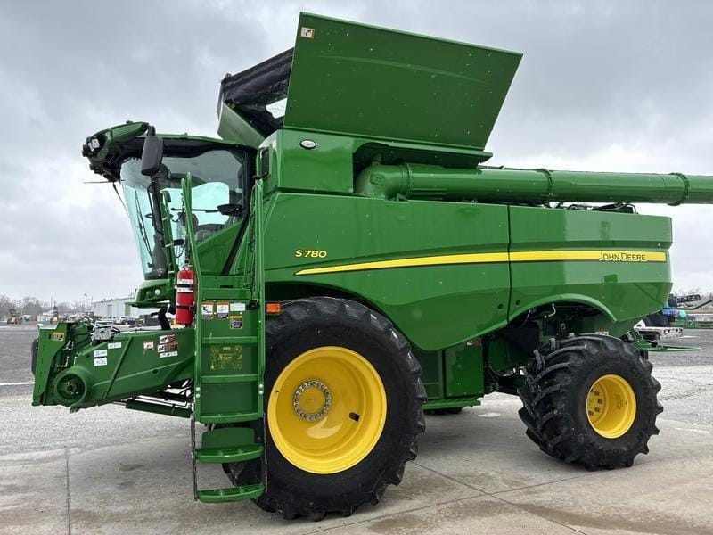 2023 John Deere S780 Equipment Image0