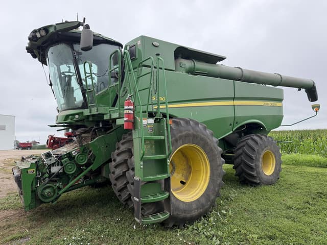 Image of John Deere S780 equipment image 2
