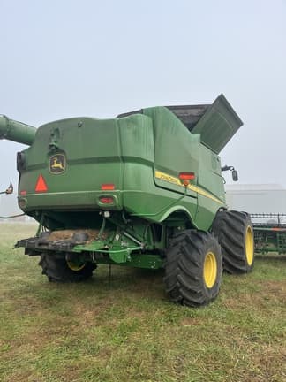 Image of John Deere S780 equipment image 2