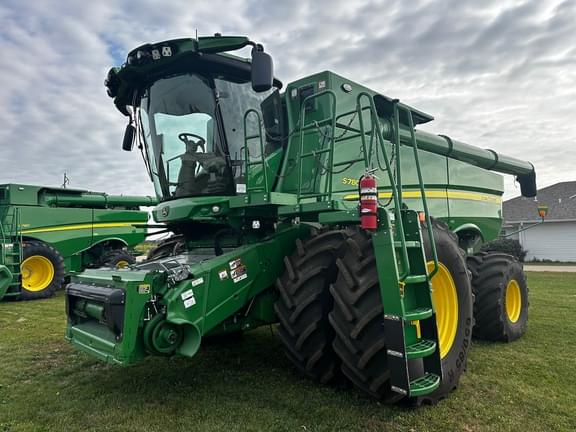Image of John Deere S780 Primary image