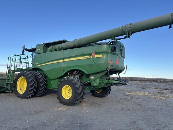 Image of John Deere S780 equipment image 4
