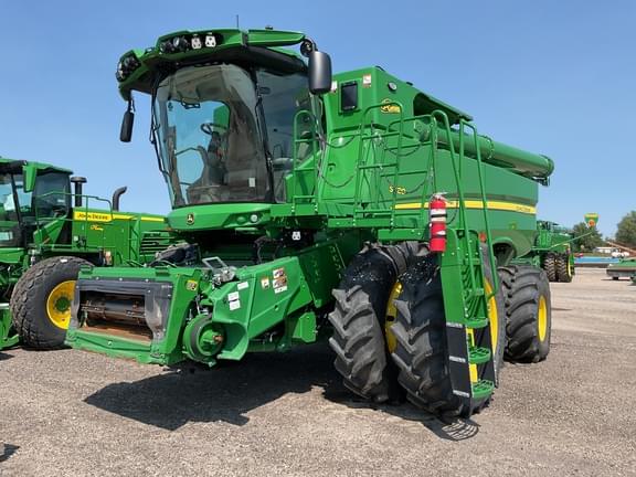Image of John Deere S780 equipment image 2