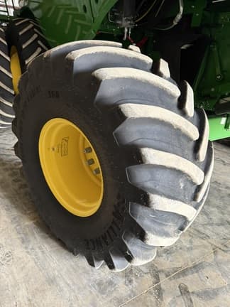 Image of John Deere S780 equipment image 4