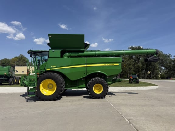 2023 John Deere S780 Equipment Image0