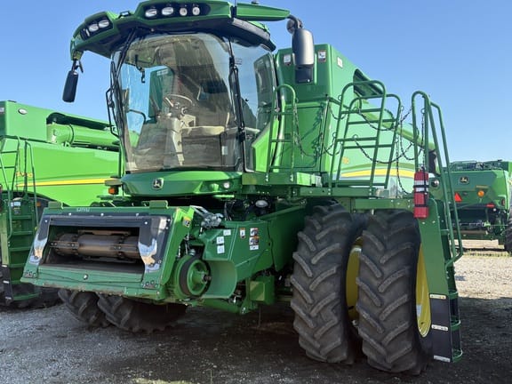 2023 John Deere S780 Equipment Image0