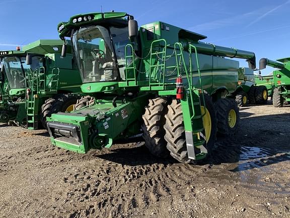 Image of John Deere S780 Primary image