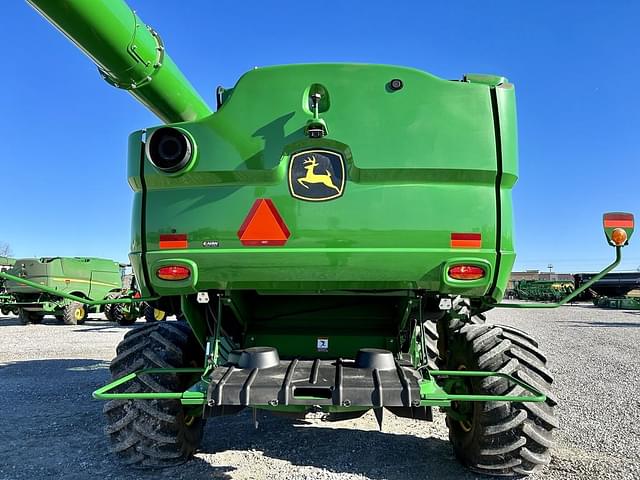 Image of John Deere S780 equipment image 3