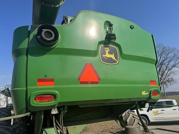 Image of John Deere S780 equipment image 4