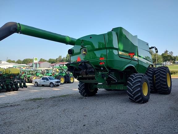 Image of John Deere S780 equipment image 2