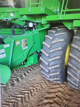 Image of John Deere S780 equipment image 3