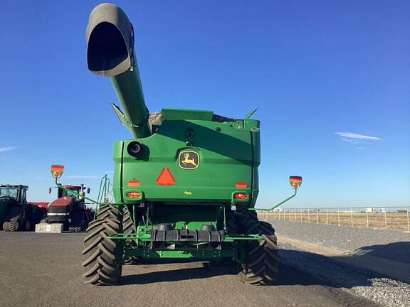 Image of John Deere S780 equipment image 3