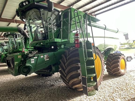 Image of John Deere S780 Primary image