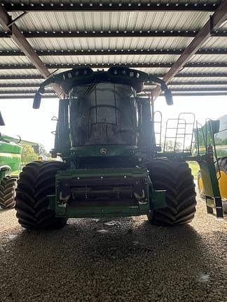 Image of John Deere S780 equipment image 1
