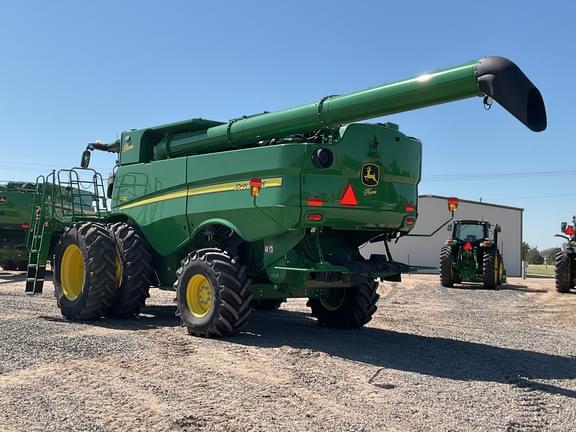 Image of John Deere S780 equipment image 4