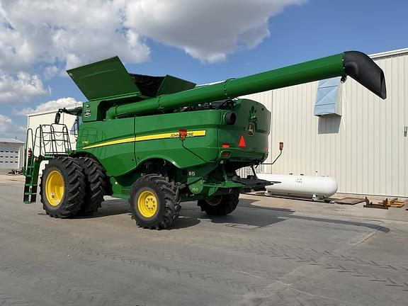 Image of John Deere S780 equipment image 2