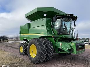 Main image John Deere S780 6