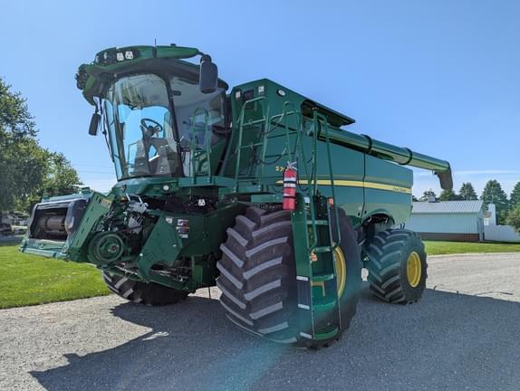 Image of John Deere S780 Primary image