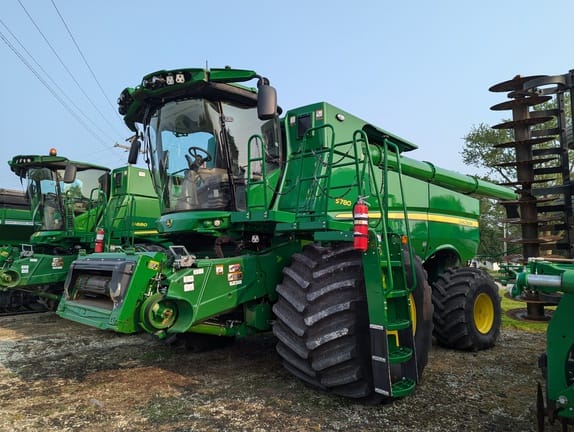 2023 John Deere S780 Equipment Image0