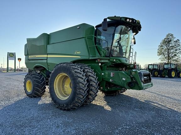 Image of John Deere S780 Primary image