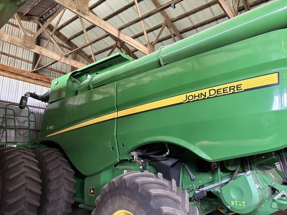 Image of John Deere S780 equipment image 2